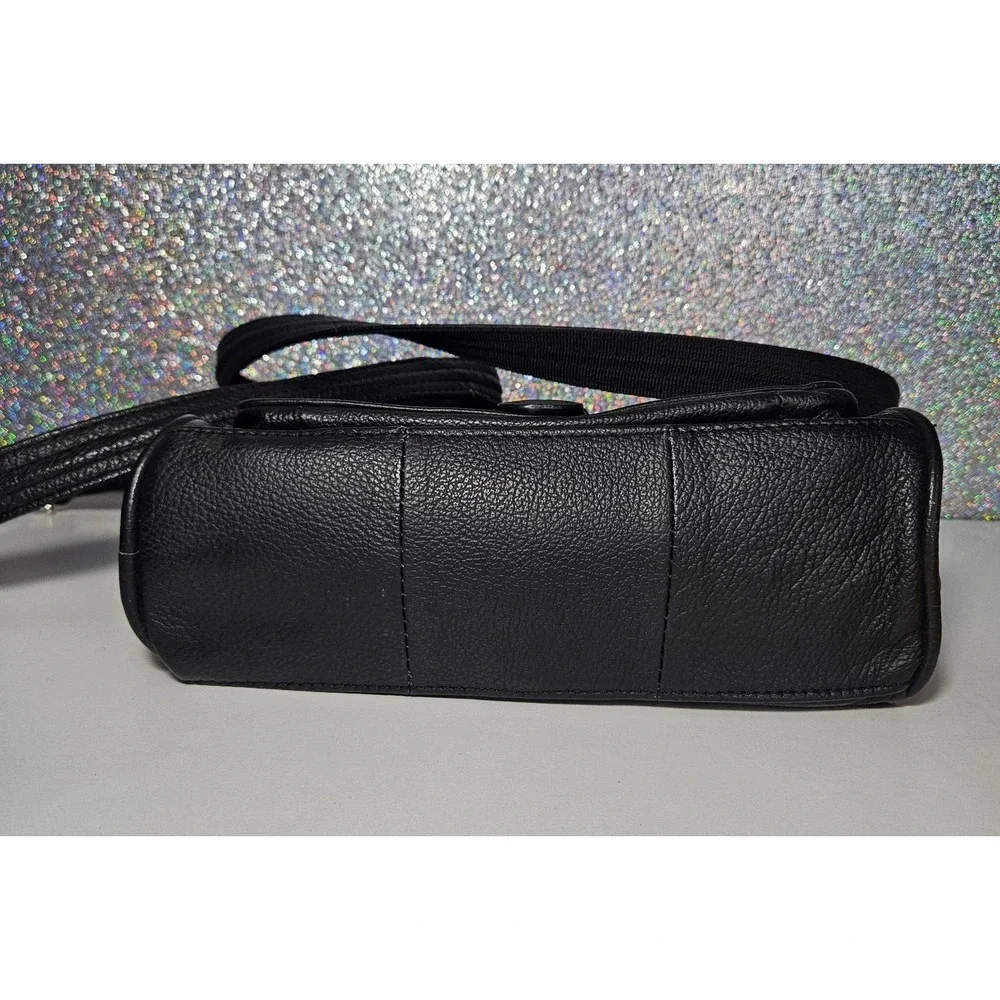 ROMA Leathers Concealed Carry Crossbody Bag, Black Pebbled Leather, No Key - Picture 4 of 10